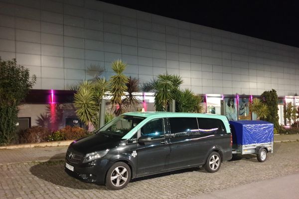 Encomendas; cargas; atrelados; bicicletas; grandes volumes; bagagem groupagem, transportes urgentes mercadorias