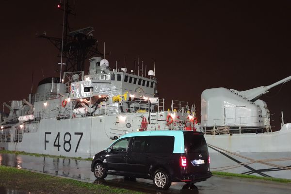 apoio logístico a agencias de navegação  e armadores