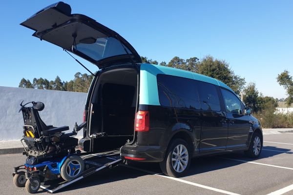 Mobilidade Reduzida; cadeira de rodas, transporte de doentes não urgente, ambulâncias, táxis adaptados, altas hospitalares